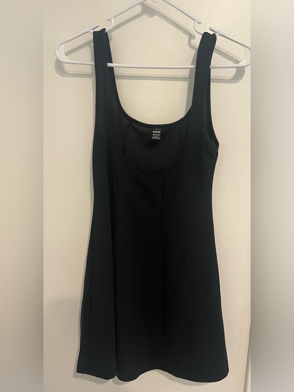 SHEIN Black Scoop Neck Tank Dress